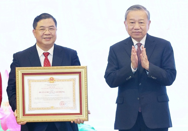 Văn phòng T.Ư Đảng cần đóng vai 'nhạc t…