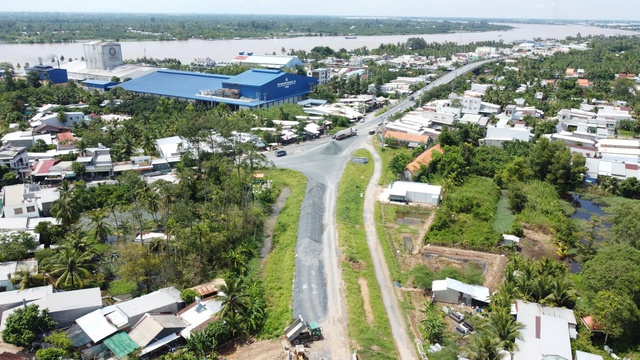 Đường tránh Cao Lãnh xuyên qua cánh đồng mùa nước nổi sắp hoàn thành- Ảnh 3. Đường tránh Cao Lãnh xuyên qua cánh đồng mùa nước nổi sắp hoàn thành- Ảnh 3.