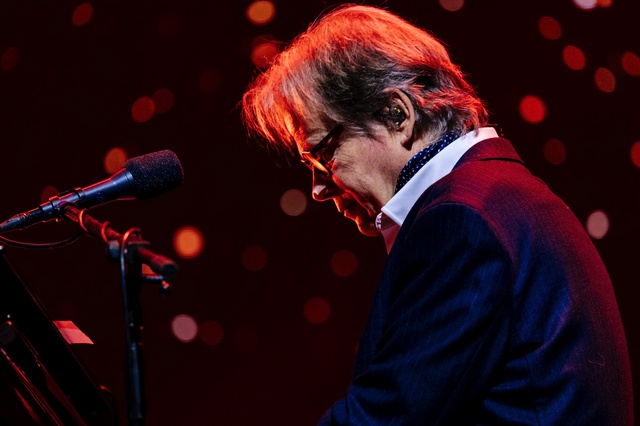 Secret Garden: Giá trị của ‘âm nhạc chữa lành’- Ảnh 4. Secret Garden: Giá trị của ‘âm nhạc chữa lành’- Ảnh 4.