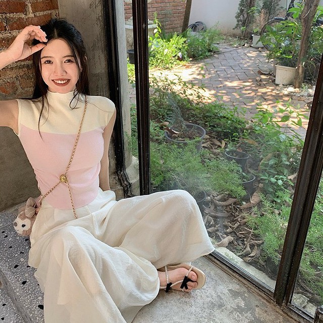 Áo tay hến, nét chạm dịu dàng cho nàng- Ảnh 8. Áo tay hến, nét chạm dịu dàng cho nàng- Ảnh 8.