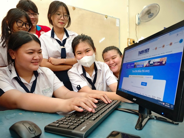 Tuyển sinh ĐH cần mở, linh ho…