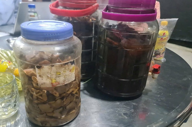 Uống rượu ngâm rễ c…