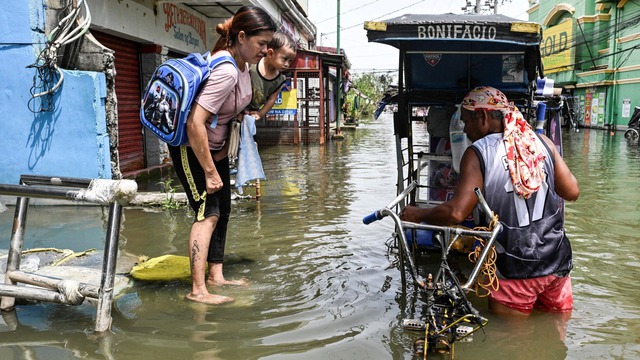 Bão Fengshen tiến gần Biển Đông sau khi gây chết chóc ở Philippines- Ảnh 1.