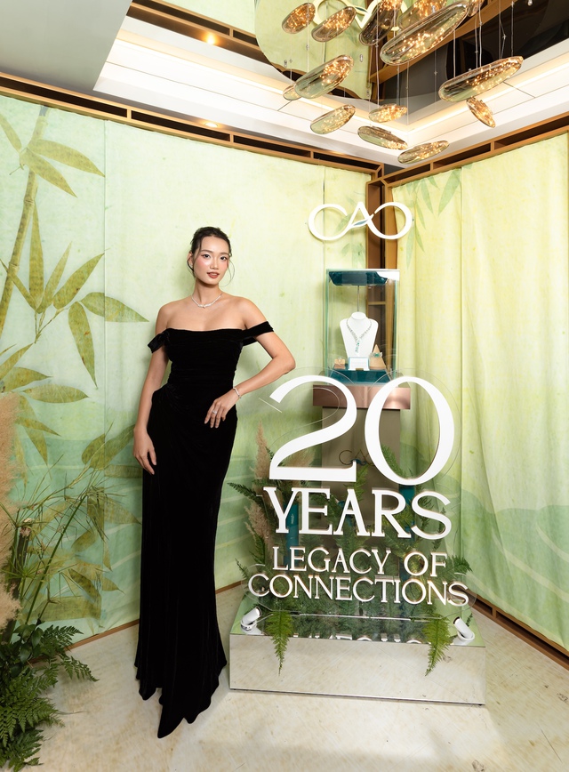 Khả Ngân hóa 'nàng tiên cá' gợi cảm, đọ sắc với Lan Khuê, Quỳnh Châu- Ảnh 9.