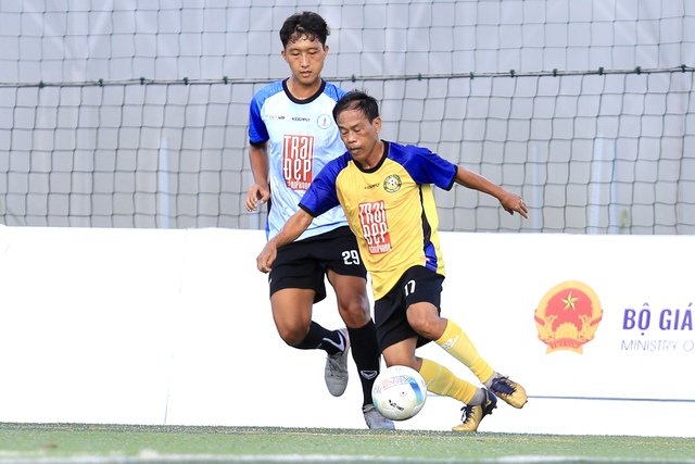 Hai cựu Quả b&oacute;ng v&agrave;ng truyền cảm hứng trong ng&agrave;y Trường ĐH Đồng Th&aacute;p sớm v&agrave;o b&aacute;n kết - Ảnh 11.