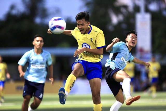 Hai cựu Quả b&oacute;ng v&agrave;ng truyền cảm hứng trong ng&agrave;y Trường ĐH Đồng Th&aacute;p sớm v&agrave;o b&aacute;n kết - Ảnh 6.