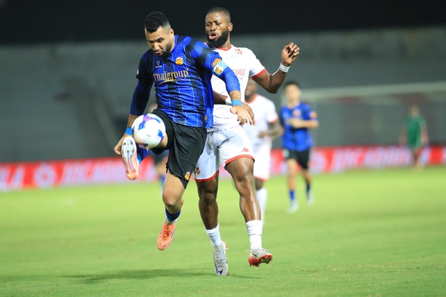 HAGL thất bại cay đắng tại Lạch Tray, thủ môn Trần Trung Kiên nói lời chua xót- Ảnh 2. HAGL thất bại cay đắng tại Lạch Tray, thủ môn Trần Trung Kiên nói lời chua xót - Ảnh 2.