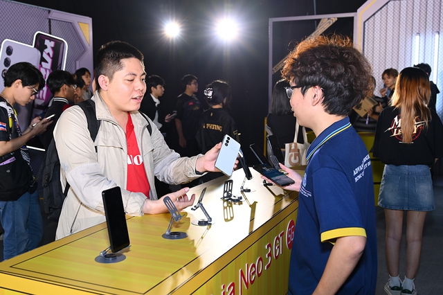 ZTE ra mắt phi&ecirc;n bản m&agrave;u trắng nubia NEO 3 GT 5G, t&aacute;i hợp c&ugrave;ng Saigon Phantom - Ảnh 2.