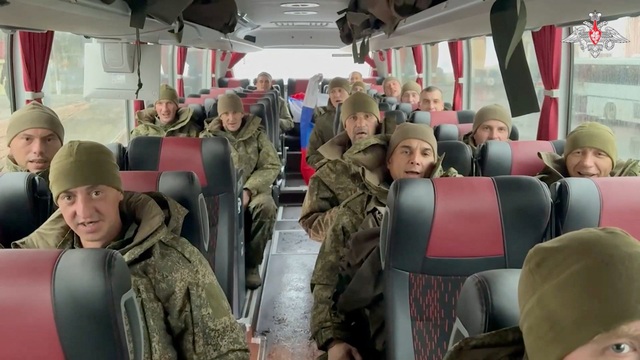 Chiến sự Ukraine 1.317: Nga tiến nhanh về miền trung, đe dọa đường tiếp tế Ukraine - Ảnh 5.