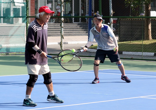 Hơn 80 tay vợt tham dự giải Quần vợt Doanh nghiệp-Doanh nhân TP.HCM mở rộng 2025 - Ảnh 4.