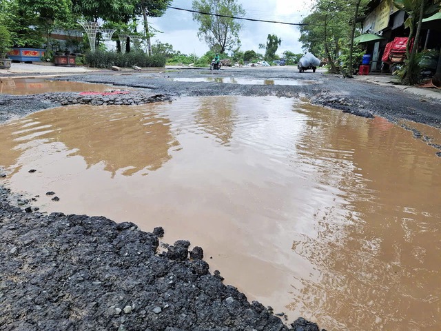Những con đường hỏng- Ảnh 2.