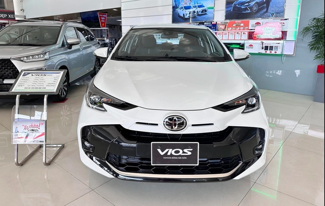 Toyota mạnh tay giảm giá giúp Vios hút khách, Yaris Cross tiếp tục bán chạy nhất - Ảnh 1.