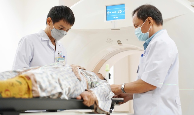 Bệnh viện Chợ Rẫy phẫu thuật bằng robot trong điều trị ung thư vú- Ảnh 3. Bệnh viện Chợ Rẫy phẫu thuật bằng robot trong điều trị ung thư vú- Ảnh 3.