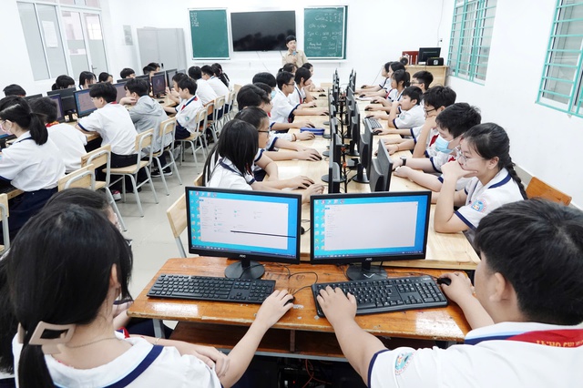 Cần học liệu mở khi c&oacute; một bộ s&aacute;ch gi&aacute;o khoa d&ugrave;ng chung - Ảnh 2.