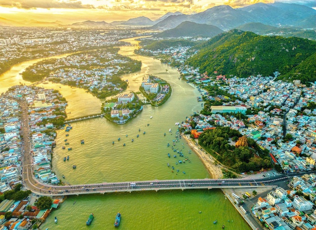 500 sinh viên quốc tế thiết k…