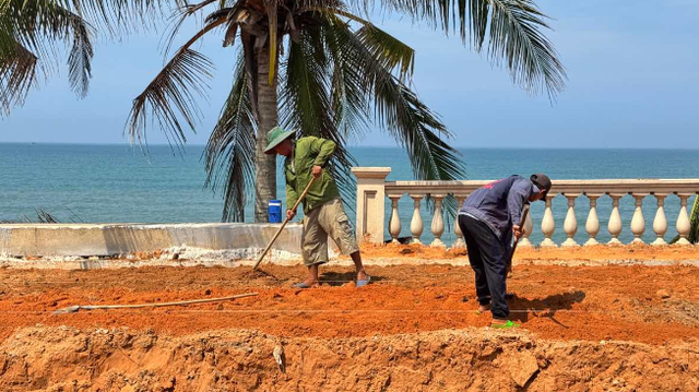 Đường du lịch ven biển Mũi Né ì ạch tiến độ vì vướng mặt bằng - Ảnh 5.