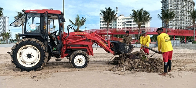 Những người giữ b&igrave;nh y&ecirc;n ở B&atilde;i Sau - Ảnh 4.