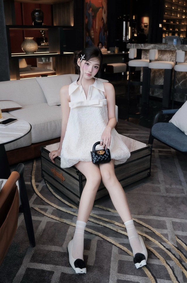 20.10: Nàng mặc trang phục gì để tỏa sáng trong ngày của chính mình? - Ảnh 7.