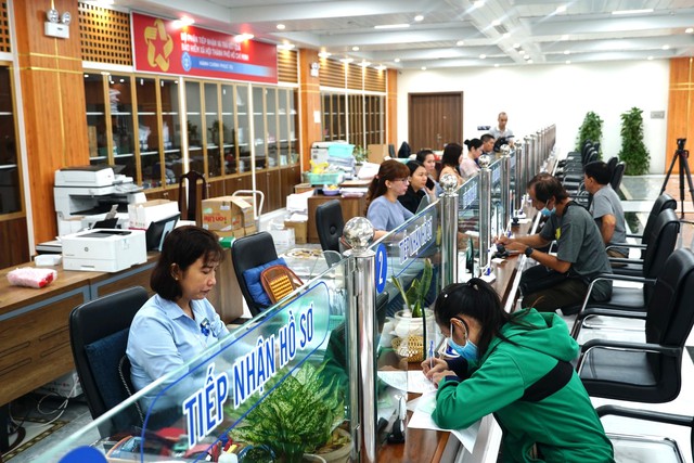 Đề xuất chi thu nhập tăng thêm cho hơn 1.500 viên chức Bảo hiểm xã hội TP.HCM- Ảnh 1. Đề xuất chi thu nhập tăng thêm cho hơn 1.500 viên chức Bảo hiểm xã hội TP.HCM- Ảnh 1.