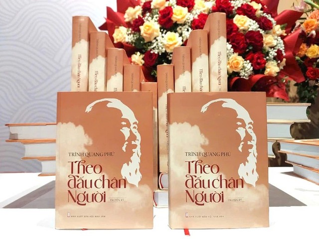 Nhà văn Trình Quang Phú và hành trình 28 năm 'Theo dấu chân Người'- Ảnh 2. Nhà văn Trình Quang Phú và hành trình 28 năm 'Theo dấu chân Người'- Ảnh 2.