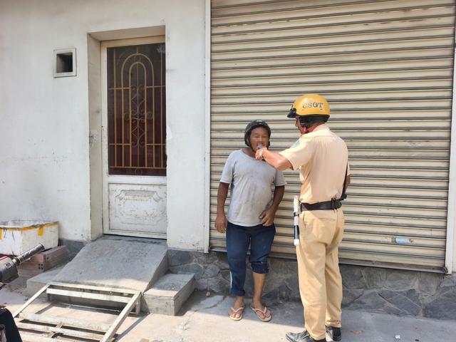 CSGT đo nồng độ cồn ban ngày: Cô gái bị phạt dù chỉ pha bia vào nước ngọt - Ảnh 8.