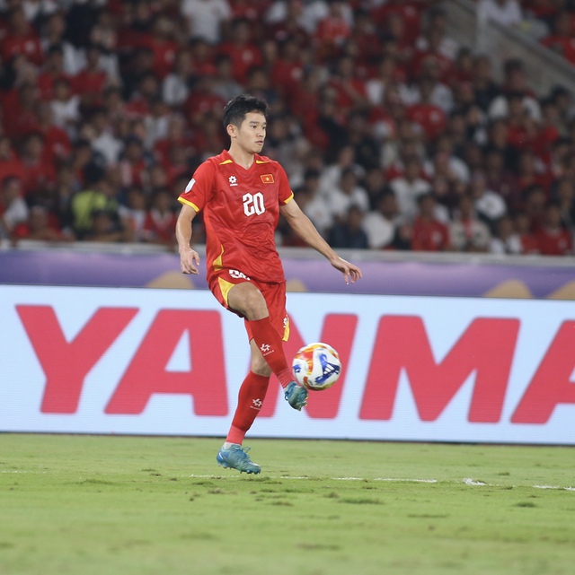 Một vị tr&iacute; trọng yếu của đội tuyển Việt Nam bị 'đe dọa' mất chỗ: Thầy Kim h&eacute; lộ&hellip;- Ảnh 2.