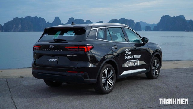Lái thử 300 km từ đường trường đến sa hình: Ford Territory đã nâng cấp những gì? - Ảnh 4.
