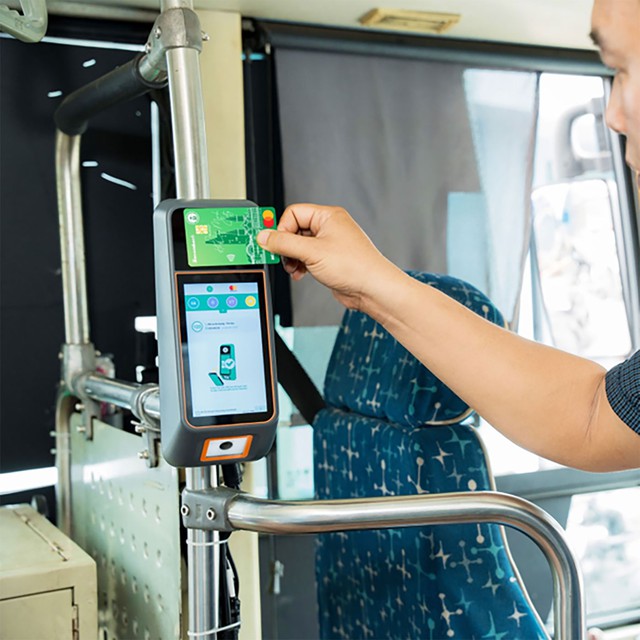 Chương tr&igrave;nh &lsquo;Chạm đều tay - Rinh ngay giải về&rsquo;: Bước tiến mới cho xe bu&yacute;t TP.HCM- Ảnh 3.