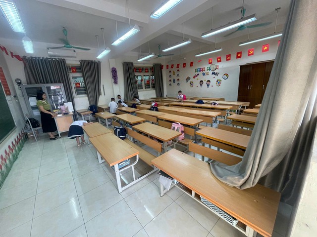 Phụ huynh cho con nghỉ học, nhà trường …