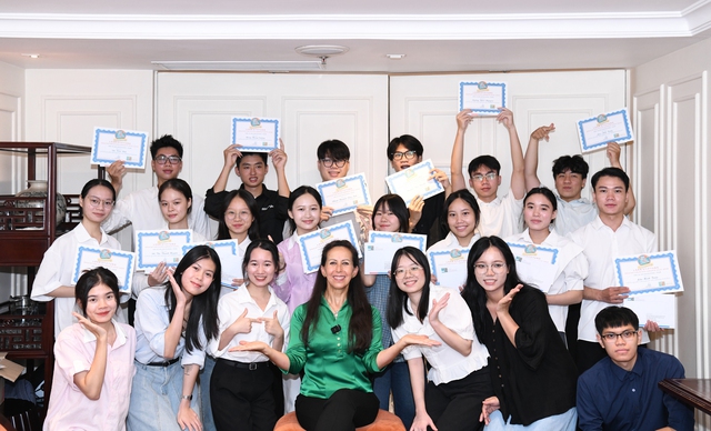 Chung dòng máu Lạc Hồng: Ngườ…