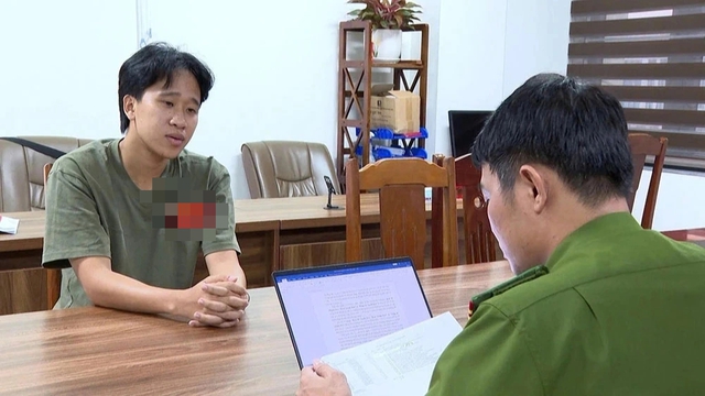 Tạm giữ hình sự một thành viên đoàn thi…