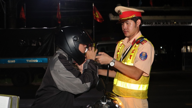 - Ảnh 1. - Ảnh 1.