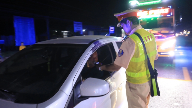 - Ảnh 2. - Ảnh 2.