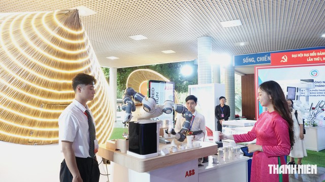 Thứ hạng chuyển đổi số TP.HCM thay đổi khi sáp nhập tỉnh - Ảnh 2.