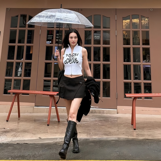 Bốt cổ cao - điểm nhấn hoàn hảo cho phong cách thời trang 24 / 7 - Ảnh 2.