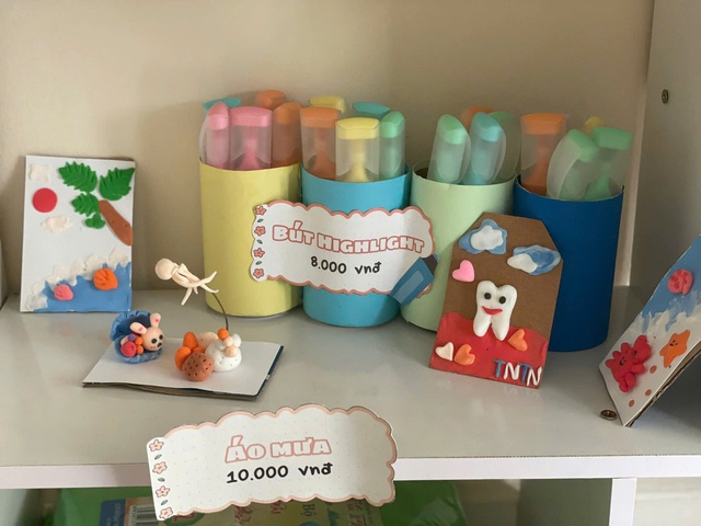 Gian h&agrave;ng san sẻ y&ecirc;u thương với trẻ em ngh&egrave;o - Ảnh 7.