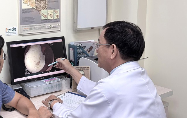 Hy hữu: 6 tháng chịu đau, 'gánh' khối kẹo cao su (singum) trong bụng mà không biết - Ảnh 2.