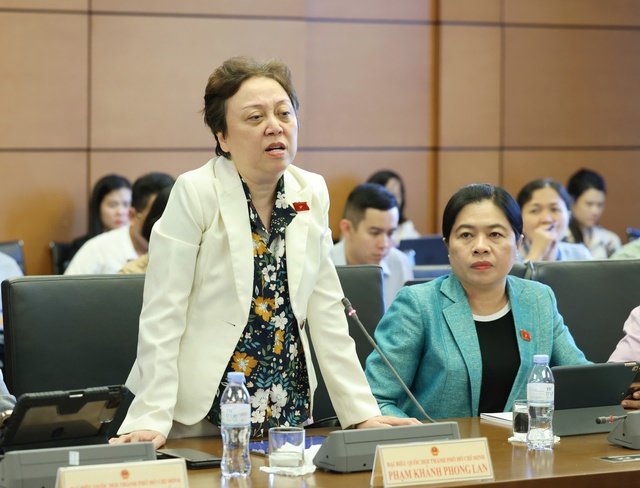 Đại biểu băn khoăn 'đào tạo y khoa mà chuyển về Bộ GD-ĐT thì quản lý sao?' - Ảnh 2.