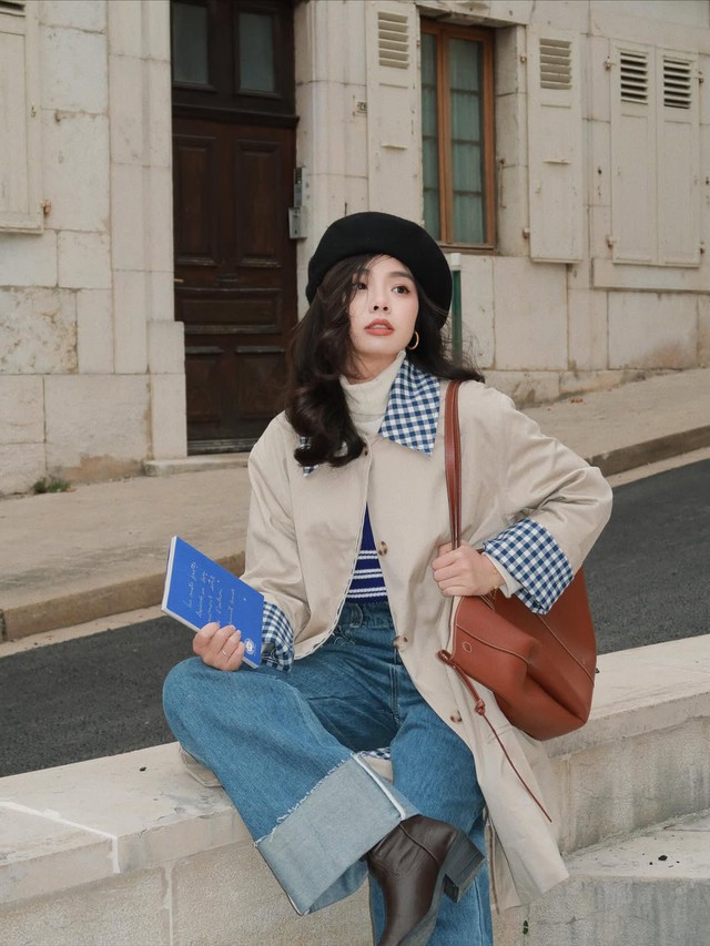 Quần jeans xanh 'vạn năng', bí quyết cho vẻ đẹp hoàn hảo năng động cả bốn mùa- Ảnh 2. Quần jeans xanh 'vạn năng', bí quyết cho vẻ đẹp hoàn hảo năng động cả bốn mùa- Ảnh 2.