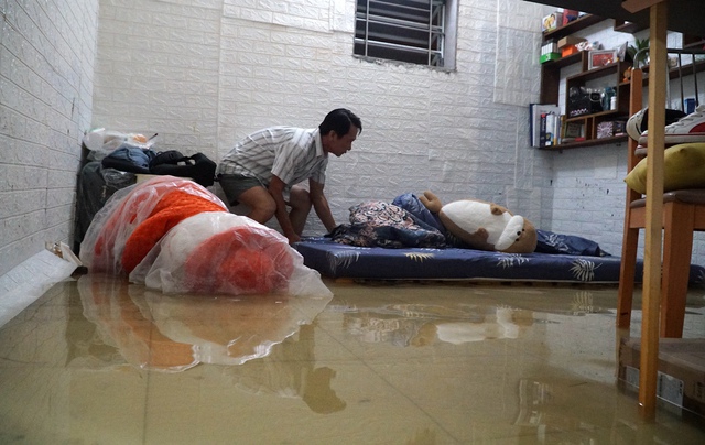 TP.HCM: Phường Bình Quới sẽ hỗ trợ người dân bị ngập nước do triều cường- Ảnh 2. TP.HCM: Phường Bình Quới sẽ hỗ trợ người dân bị ngập nước do triều cường- Ảnh 2.