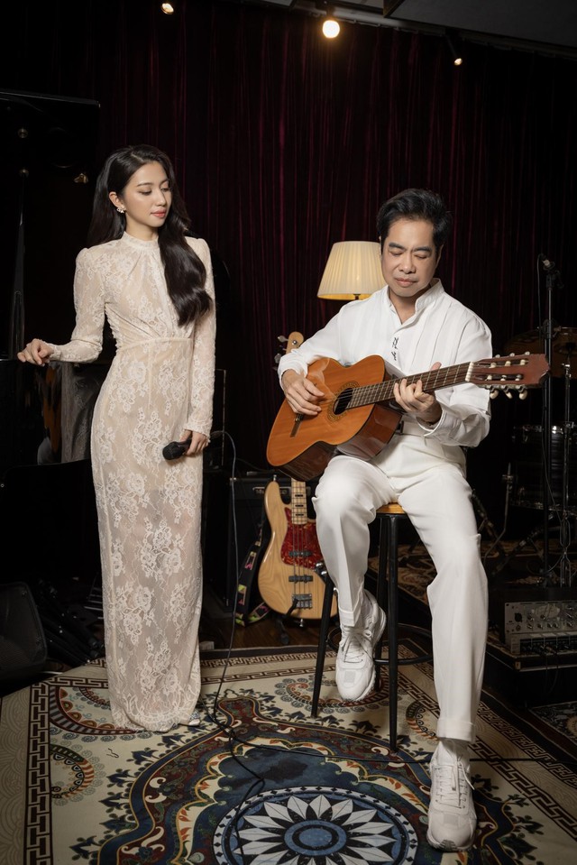 Ca sĩ Th&ugrave;y Anh: Song ca c&ugrave;ng danh ca Ngọc Sơn l&agrave; c&acirc;u chuyện d&agrave;i.- Ảnh 3.