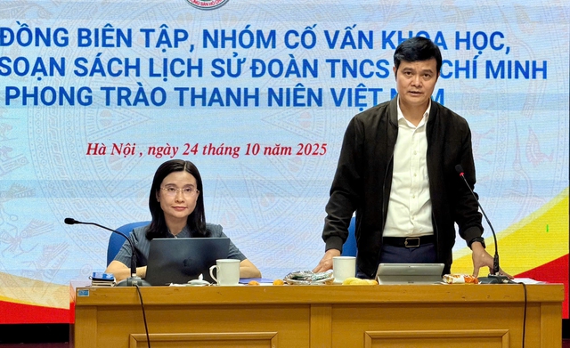 Sách về Đoàn Thanh niên phải là một công trình lịch sử- Ảnh 1. Sách về Đoàn Thanh niên phải là một công trình lịch sử- Ảnh 1.