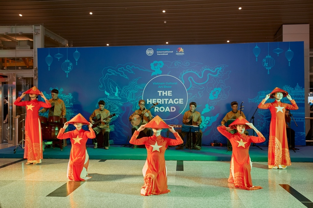 Nụ cười hiếu khách, bí quyết của Nhà ga Quốc tế Đà Nẵng- Ảnh 2. Nụ cười hiếu khách, bí quyết của Nhà ga Quốc tế Đà Nẵng- Ảnh 2.