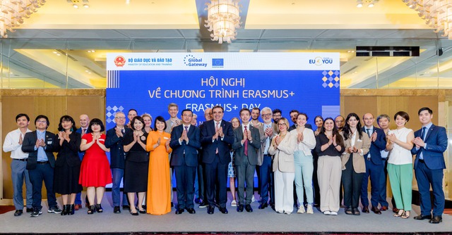 Từ hợp t&aacute;c đến đồng kiến tạo: EU c&ugrave;ng Việt Nam định h&igrave;nh tương lai gi&aacute;o dục - Ảnh 2.