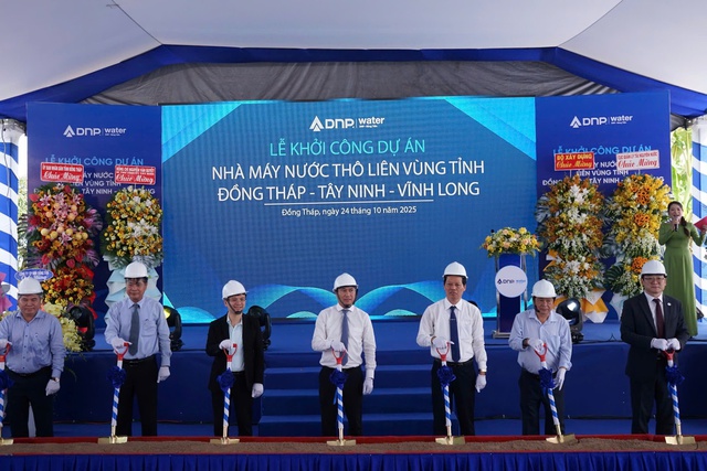 Khởi công dự án cấp nước sinh hoạt cho 2 triệu dân miền Tây- Ảnh 3. Khởi công dự án cấp nước sinh hoạt cho 2 triệu dân miền Tây- Ảnh 3.