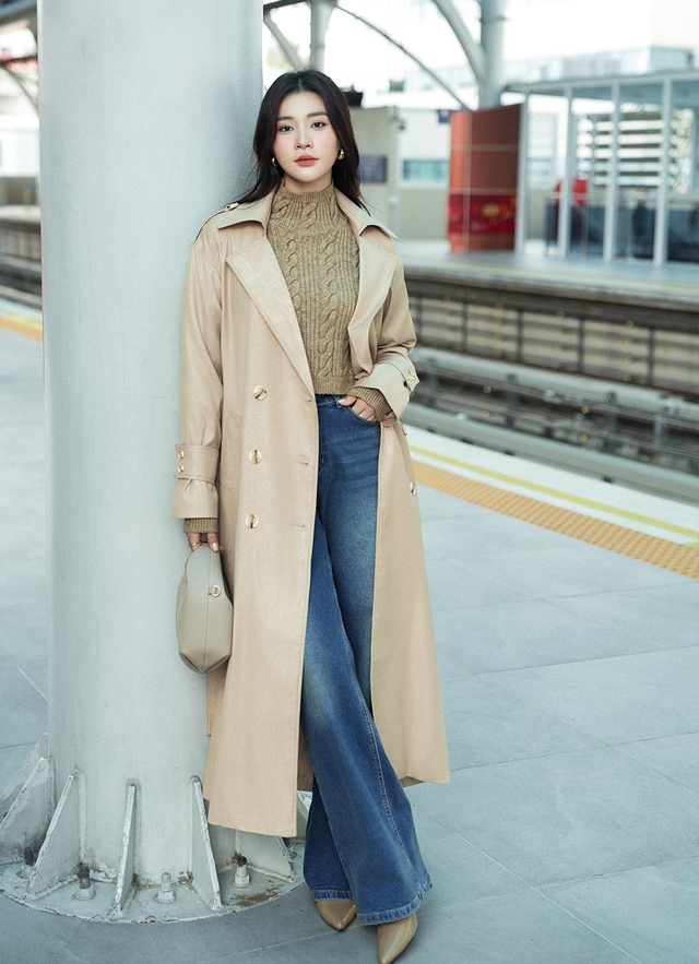 Đón gió lạnh đầu mùa, nàng công sở tỏa sáng với những lựa chọn này Đón gió lạnh đầu mùa, nàng công sở tỏa sáng với những lựa chọn này- Ảnh 9.