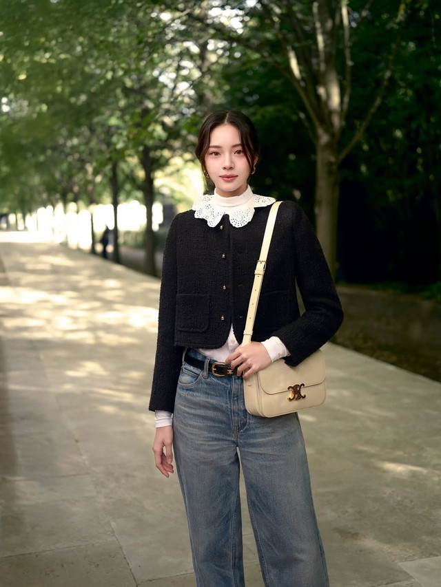 Quần jeans và áo tweed là cặp đôi ăn ý nhất mùa lạnh - Ảnh 1.