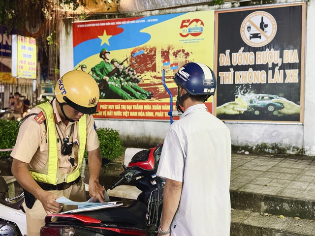 Gần 60.000 tài xế bị kiểm tra nồng độ cồn 1 tối, Cục trưởng CSGT nói gì? - Ảnh 1.
