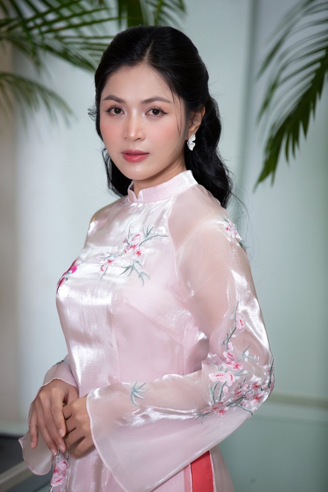 Ca sĩ Duyên Quỳnh tiết lộ quá khứ cứng đầu, khiến đồng nghiệp mất thiện cảm- Ảnh 2. Ca sĩ Duyên Quỳnh tiết lộ quá khứ cứng đầu, khiến đồng nghiệp mất thiện cảm- Ảnh 2.