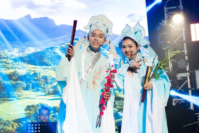 Nhạc sĩ lên tiếng về tin đồn chèn ép Hồ…